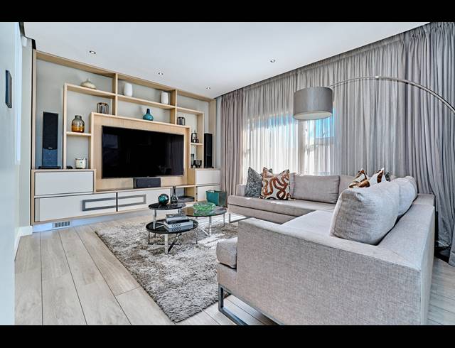 3 BEDROOM HOUSE FOR SALE IN SANDOWN